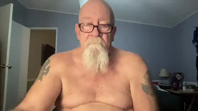 Snapshot of kcbace61760 chatting on 02-13-26, 03:28 kcbace61760 online show from 02-13-26, 03:28