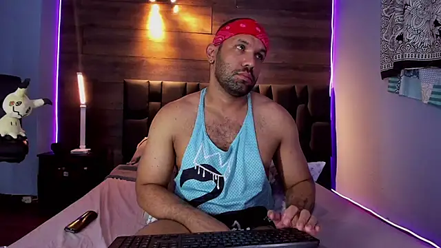 Snapshot of anthonylatynxd chatting on 02-18-25, 11:41 anthonylatynxd online show from 02-18-25, 11:41