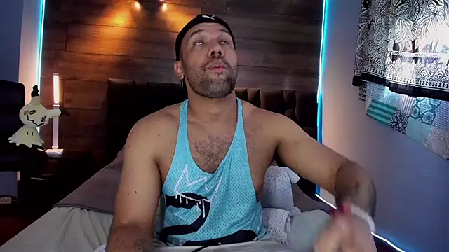 Snapshot of anthonylatynxd chatting on 02-13-25, 03:14 anthonylatynxd online show from 02-13-25, 03:14