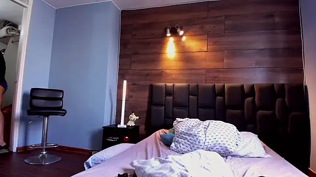 Snapshot of anthonylatynxd chatting on 02-18-25, 02:27 anthonylatynxd online show from 02-18-25, 02:27