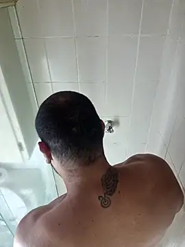 Snapshot of anthonylatynxd chatting on 10-19-25, 06:43 anthonylatynxd online show from 10-19-25, 06:43