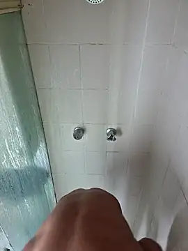 Snapshot of anthonylatynxd chatting on 10-14-25, 05:24 anthonylatynxd online show from 10-14-25, 05:24