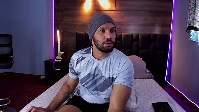 Snapshot of anthonylatynxd chatting on 02-06-25, 03:52 anthonylatynxd online show from 02-06-25, 03:52