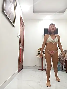 Snapshot of Eliza_Wendy chatting on 10-13-25, 07:32 Eliza Wendy online show from 10-13-25, 07:32