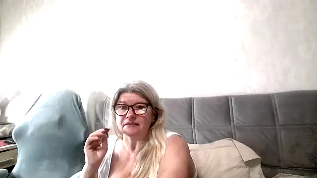 Diana 49 online show from 04-21-26, 06:25