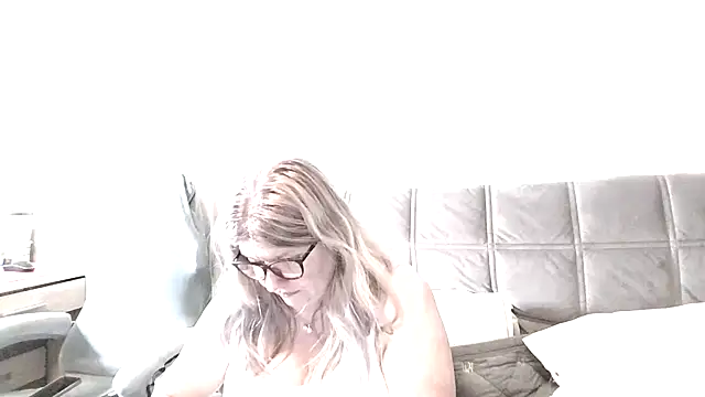 Diana 49 online show from 05-29-26, 02:56