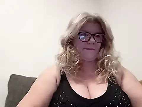 Diana 49 online show from 04-04-26, 07:59