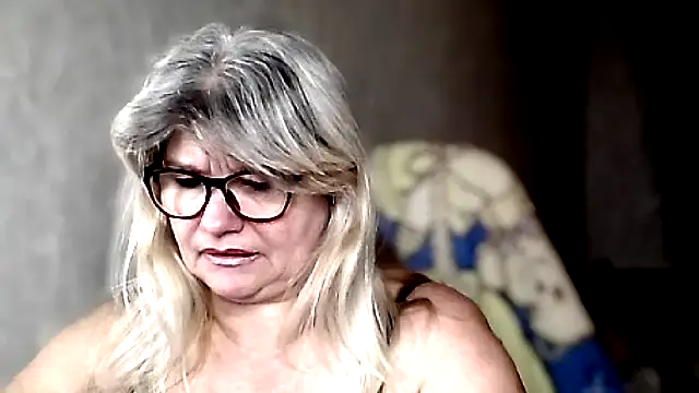 Diana 49 online show from 12-20-25, 08:06