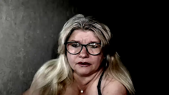 Diana 49 online show from 04-26-26, 07:27