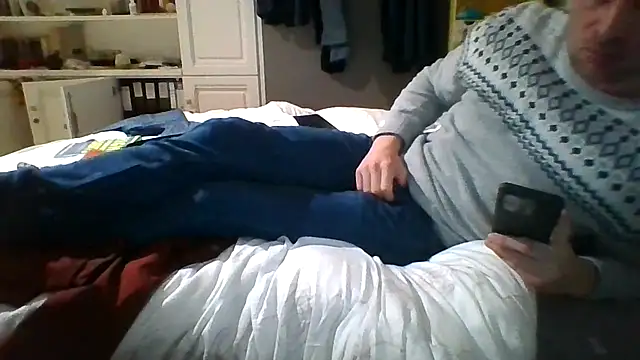 Snapshot of MmaxX004 chatting on 02-22-25, 04:29 MmaxX004 online show from 02-22-25, 04:29