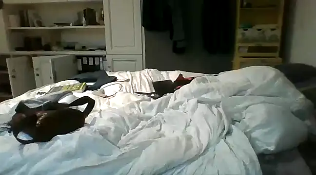 Snapshot of MmaxX004 chatting on 02-22-25, 07:34 MmaxX004 online show from 02-22-25, 07:34