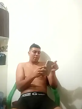 Chocolatinajet online show from 01-13-26, 02:26