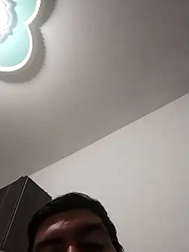 Chocolatinajet online show from 10-04-25, 02:35