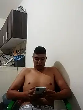 Chocolatinajet online show from 01-14-26, 12:14