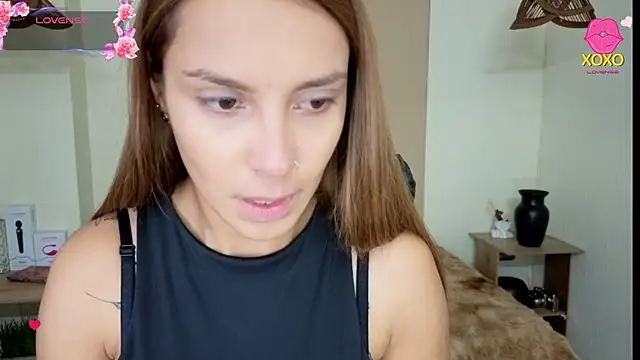 AnisiaFarina online show from 11-14-25, 11:25