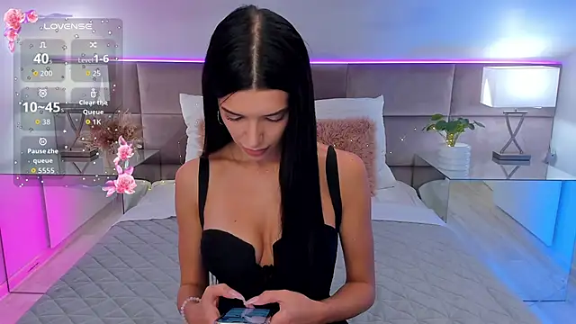 JasmiLyn online show from 09-18-25, 05:10