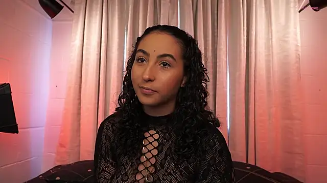 agatha collins  online show from 10-02-25, 06:44