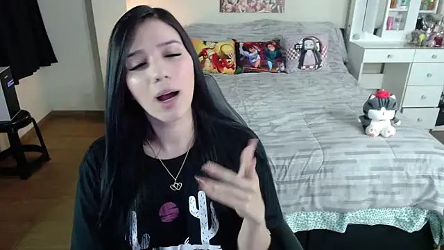 Snapshot of kittykat18x chatting on 02-01-26, 02:21 kittykat18x online show from 02-01-26, 02:21