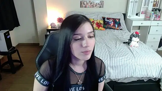 Snapshot of kittykat18x chatting on 02-22-26, 01:19 kittykat18x online show from 02-22-26, 01:19