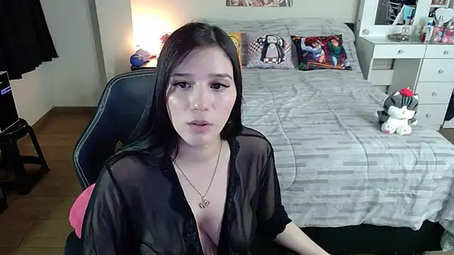 Snapshot of kittykat18x chatting on 02-24-26, 12:44 kittykat18x online show from 02-24-26, 12:44