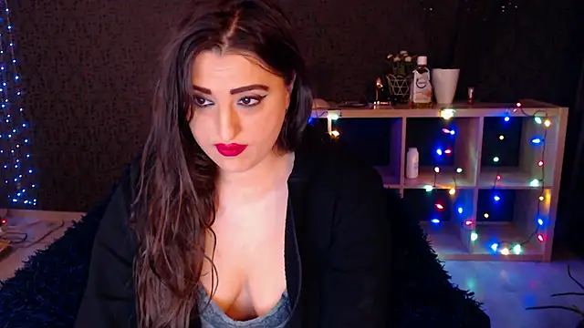 Snapshot of RebeccaStone chatting on 02-15-25, 03:42 RebeccaStone online show from 02-15-25, 03:42
