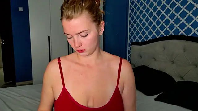 Busty Redhead online show from 06-07-26, 06:51