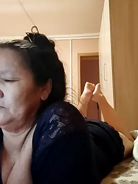 Zulfiya Bruce online show from 02-13-26, 03:56