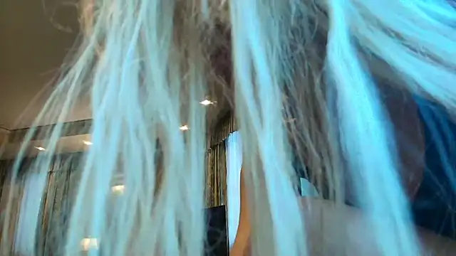 Roshana16 online show from 02-08-26, 03:10