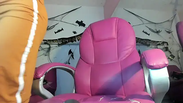 CAMILA--REY online show from 10-25-25, 10:10