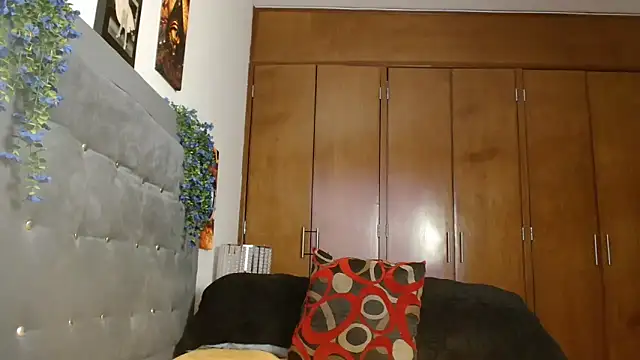 3littleschoolteens online show from 11-29-25, 08:31