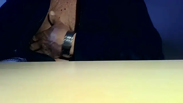 Snapshot of tachione2 chatting on 10-17-25, 02:08 tachione2 online show from 10-17-25, 02:08