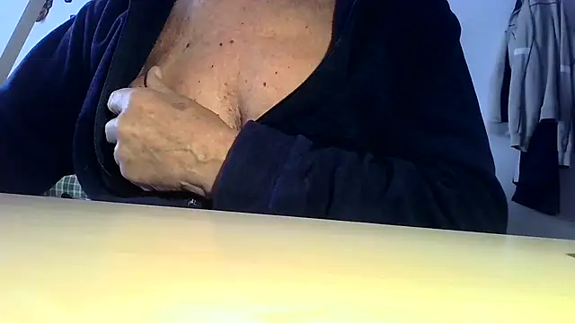 Snapshot of tachione2 chatting on 10-01-25, 02:54 tachione2 online show from 10-01-25, 02:54