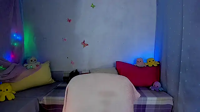 LickLizzy online show from 10-29-25, 02:43