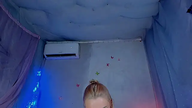 LickLizzy online show from 05-06-26, 08:02