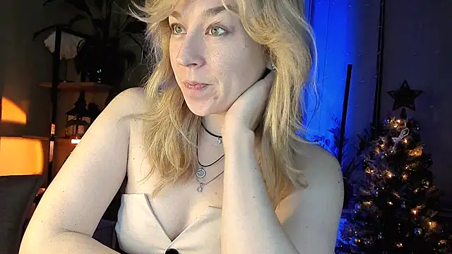 Snapshot of 5_in_one chatting on 01-28-25, 05:00 5 in one online show from 01-28-25, 05:00