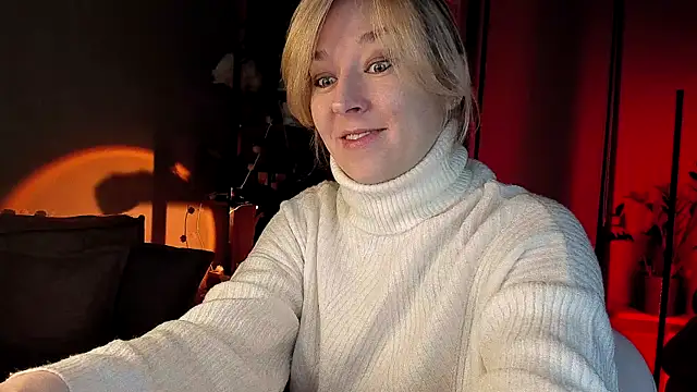 Snapshot of 5_in_one chatting on 12-13-24, 05:27 5 in one online show from 12-13-24, 05:27