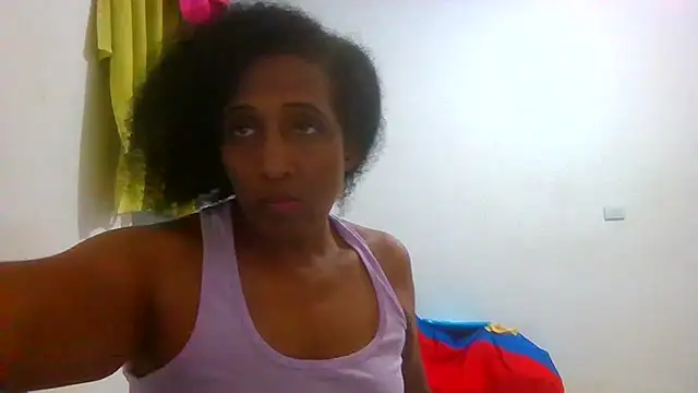 Snapshot of Aishamara chatting on 09-26-25, 05:25 Aishamara online show from 09-26-25, 05:25