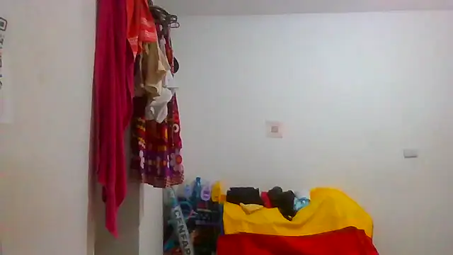 Snapshot of Aishamara chatting on 10-18-25, 11:29 Aishamara online show from 10-18-25, 11:29