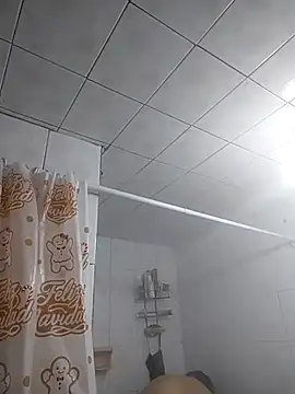 LaInsaciableIntensa online show from 12-17-25, 04:34