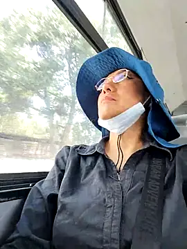 LaInsaciableIntensa online show from 09-18-25, 04:43