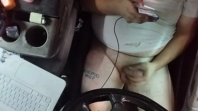 Snapshot of fuckineverett chatting on 09-21-25, 06:57 fuckineverett online show from 09-21-25, 06:57