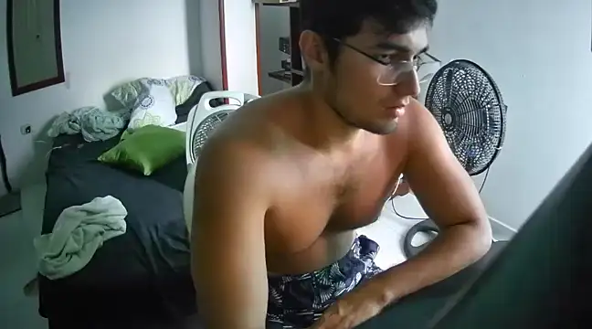 Snapshot of lechero226 chatting on 02-08-25, 07:05 lechero226 online show from 02-08-25, 07:05