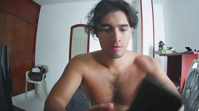 Snapshot of lechero226 chatting on 11-06-25, 04:00 lechero226 online show from 11-06-25, 04:00