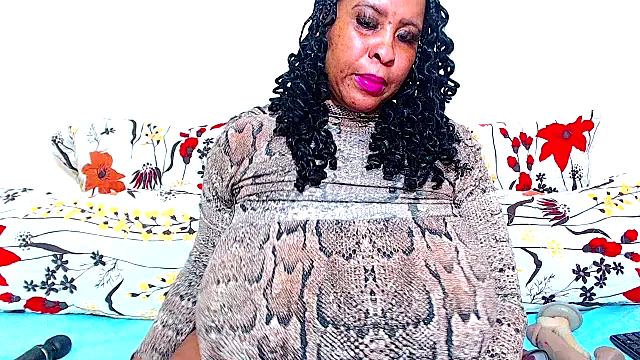 Ebonylovelyx online show from 09-13-25, 01:00