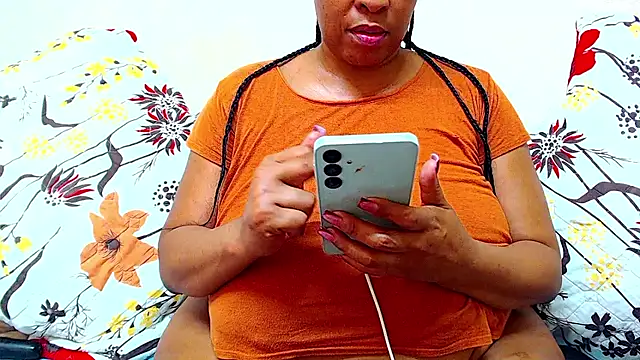 Snapshot of Ebonylovelyx chatting on 02-27-26, 12:49 Ebonylovelyx online show from 02-27-26, 12:49