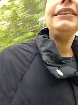 Snapshot of Keli_Jessi chatting on 10-23-25, 12:26 Keli Jessi online show from 10-23-25, 12:26