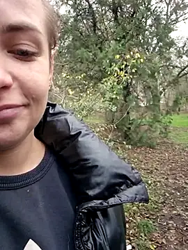 Keli Jessi online show from 12-04-25, 01:10