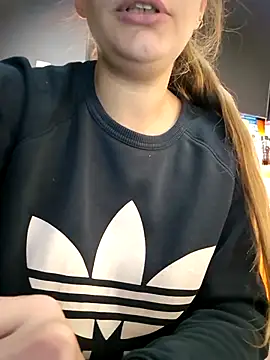 Snapshot of Keli_Jessi chatting on 11-01-25, 07:41 Keli Jessi online show from 11-01-25, 07:41