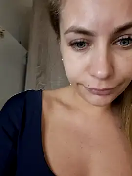 Snapshot of Keli_Jessi chatting on 01-21-25, 05:09 Keli Jessi online show from 01-21-25, 05:09