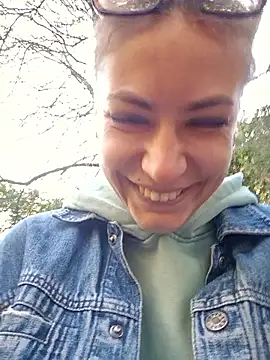 Snapshot of Keli_Jessi chatting on 09-26-25, 01:18 Keli Jessi online show from 09-26-25, 01:18